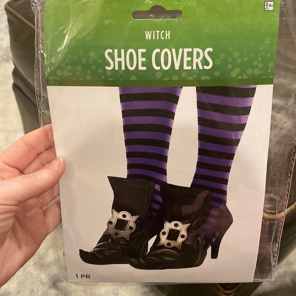 EUC Halloween Costume Witch Shoe Covers 1 Pair Fake Faux Buckles